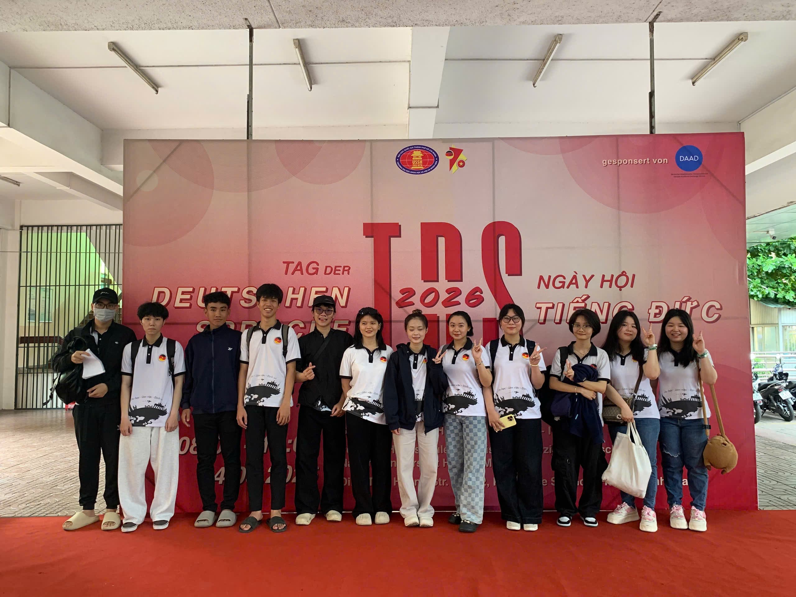 MỘT NGÀY TRẢI NGHIỆM ĐẦY Ý NGHĨA CỦA HỌC VIÊN VIỆT ĐỨC ZENTRUM